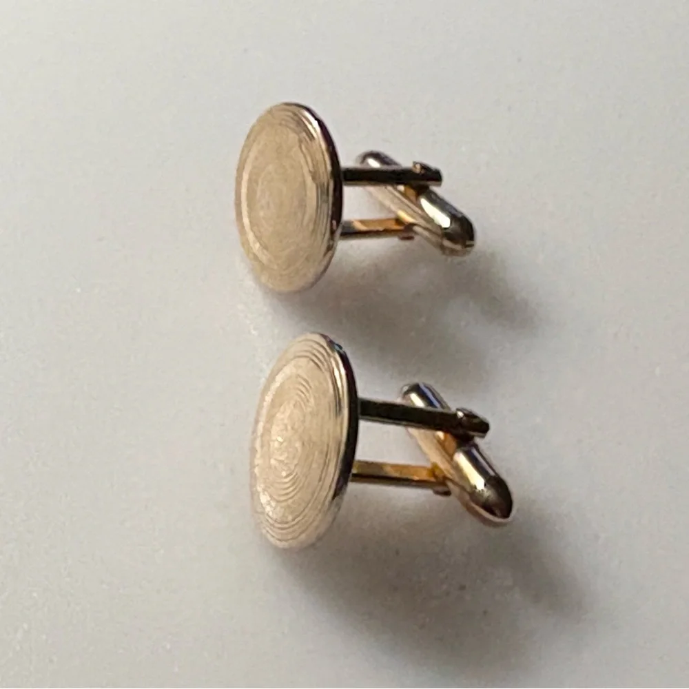 Vintage Estate Cufflinks Cuff links SWANK Men Round Gold Tone